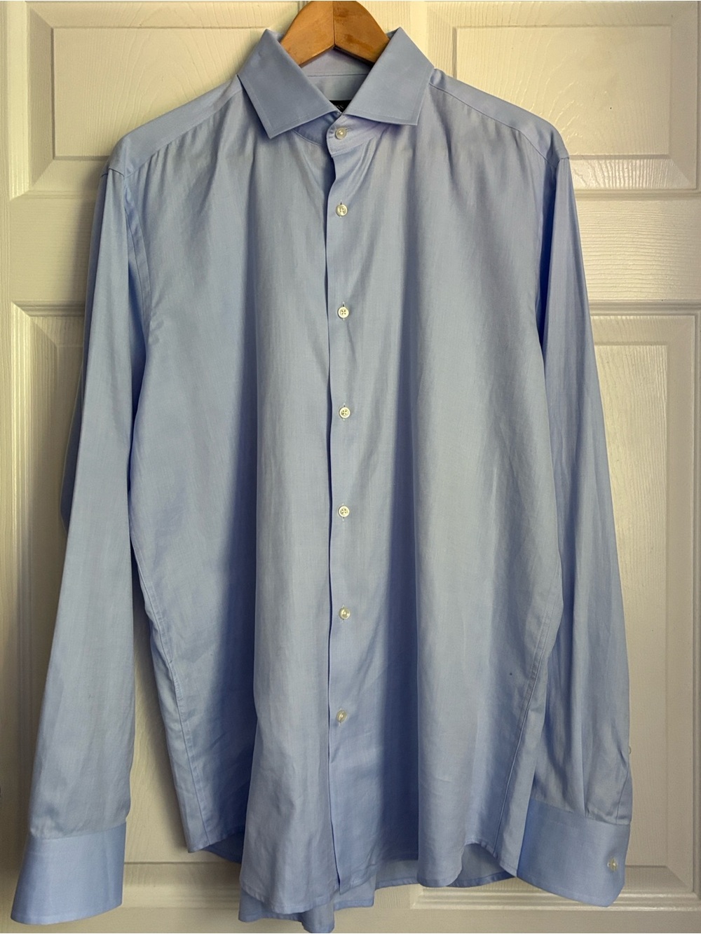 BOSS Hugo Boss Men's Light Blue Classic Dress Shirt Regular Fit size 16 / 41